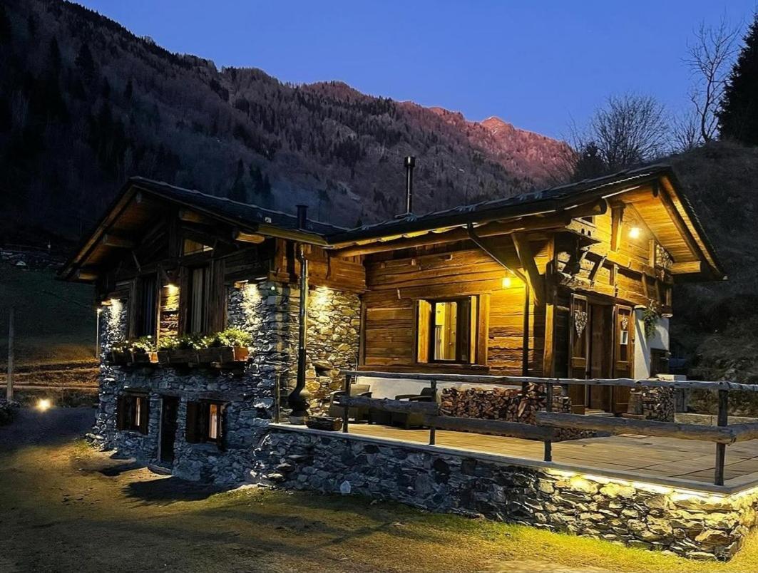 Bed And Breakfast Campo Base カローナ エクステリア 写真